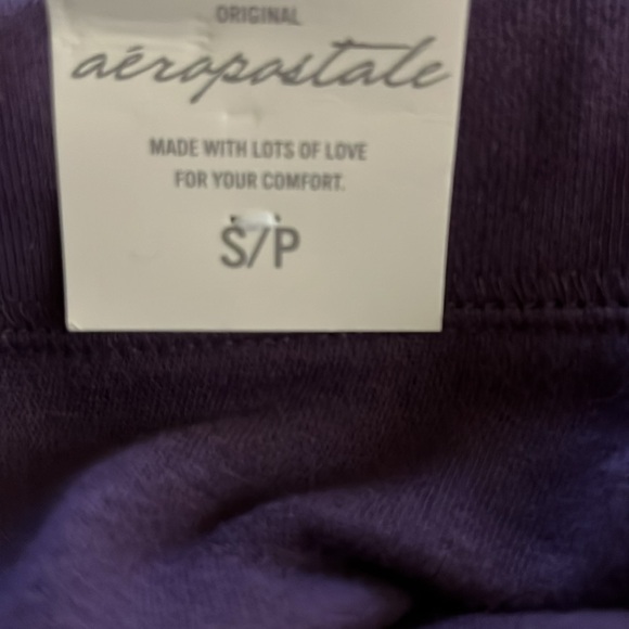 NWT capris / crop pants with drawstring - Picture 4 of 4